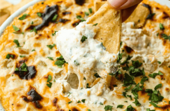 Green Chile Dip Recipe (Creamy, Quick, Crowd Favor...